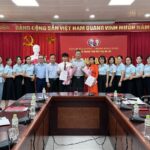 Chi bộ Trung tâm Bảo trợ xã hội tỉnh Quảng Ninh tổ chức lễ kết nạp đảng viên
