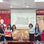 Sinh viên K10 công tác xã hội trường Học viện Phụ nữ Việt Nam kiến tập tại Trung tâm Bảo trợ xã hội Quảng Ninh