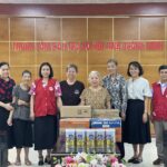 Hội Chữ thập đỏ thành phố Uông Bí thăm và tặng quà cho người cao tuổi, người khuyết tật tại Trung tâm Bảo trợ xã hội Quảng Ninh
